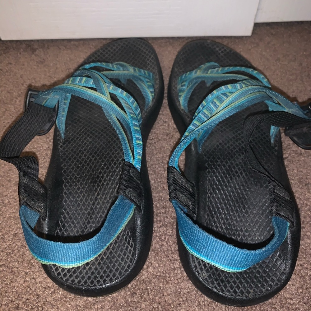 blue chacos
